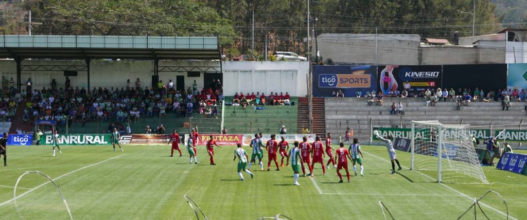 Match in Estadio Pensativo in Antigua Guatemala
