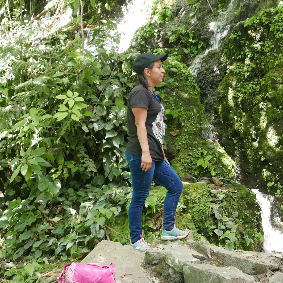 Tour guide in Los Chorros waterfalls, Juayua, El Salvador
