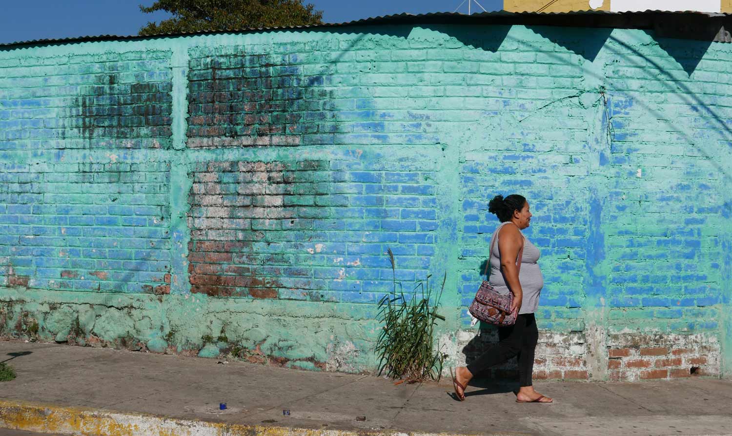 Street scene in Juayua, El Salvador