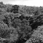 Luxury hotel in Santa Elena village, on the ascent towards Cerro Amigos