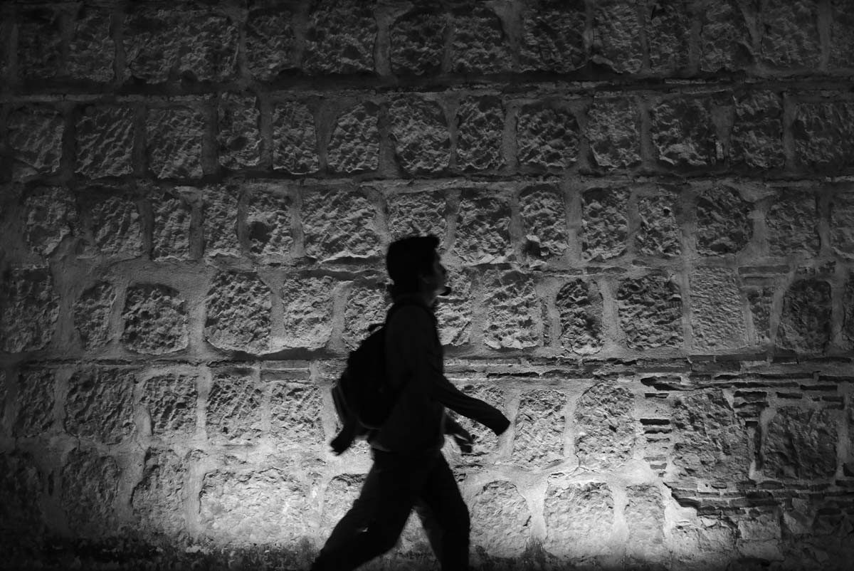 More shadow-dancing in the streets of Oaxaca by night