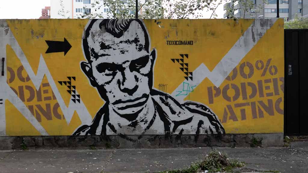 Quiot street art: yellow man