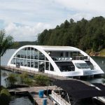 Yate Majestic restaurant catamaran